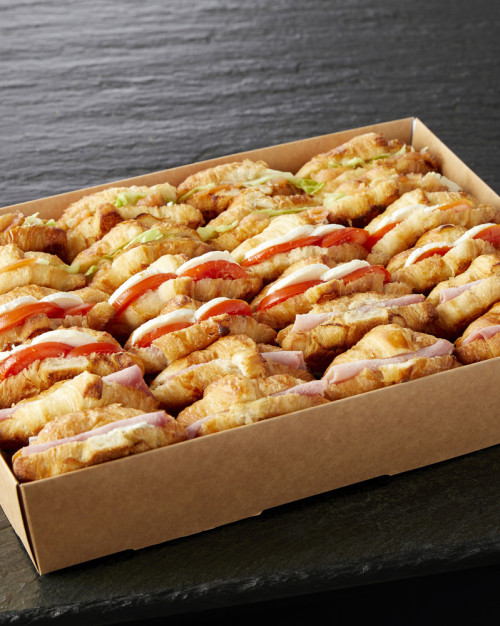 Le plateau de 24 mini croissants salés