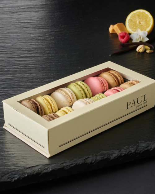 L'assortiment de 12 mini macarons